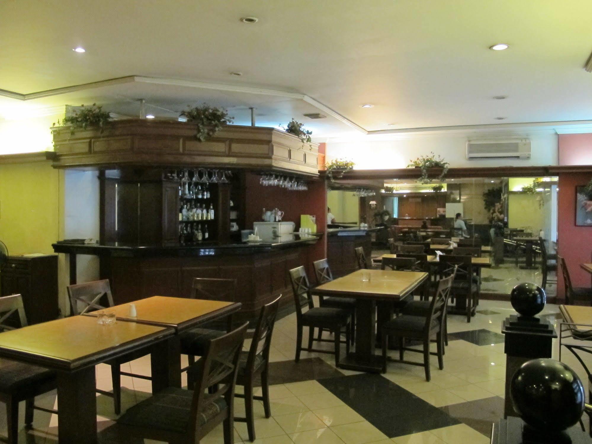 Mabini Mansion Hotel & Residential Suites Manila Exterior photo